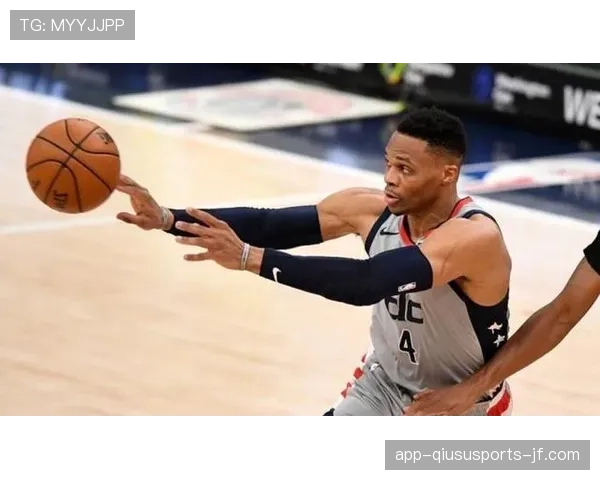 哈兰德传球视野有限：战术角色下的组织短板如何体现