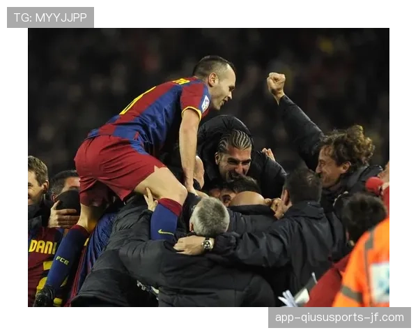 伊涅斯塔与莫德里奇：组织核心的球权使用与推进方式差异解析